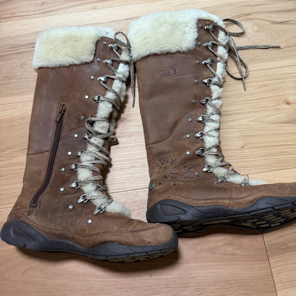 The North Face Adrianne Tall leather Boots‎ Wms Size 6 Brown Faux Fur Trim Zip